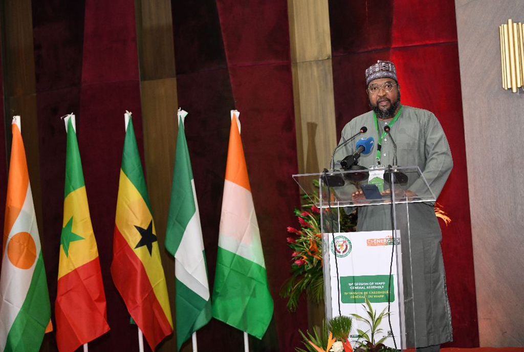 le-salon-international-des-ressources-extractives-et-energetiques-ouvre-officiellement-ses-portes